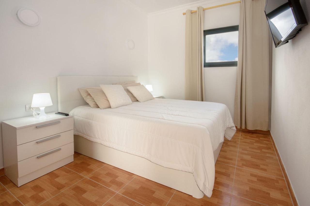 Ye Apartment *
